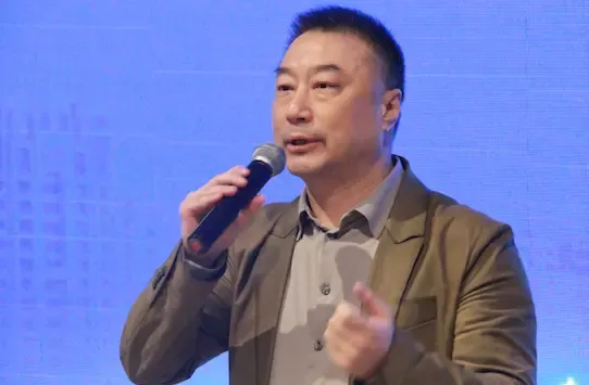 弘高创意董事长何宁