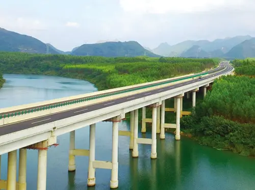 广西4条高速公路12月底通车 
