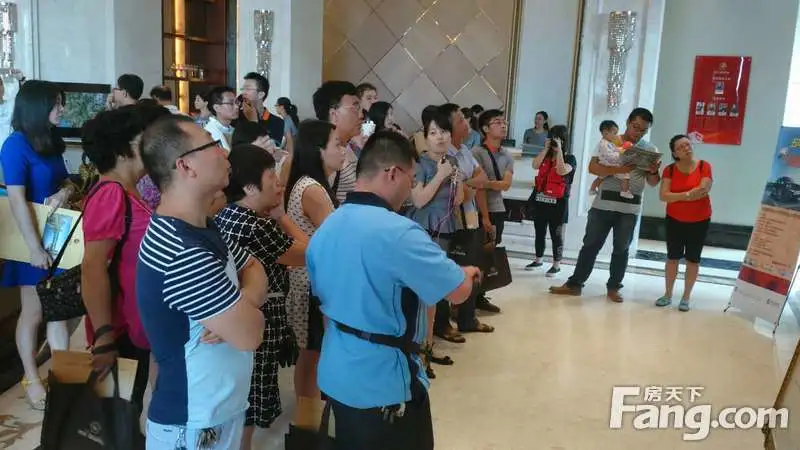 品鉴北城超级商业综合体 房天下走进红星国际广场
