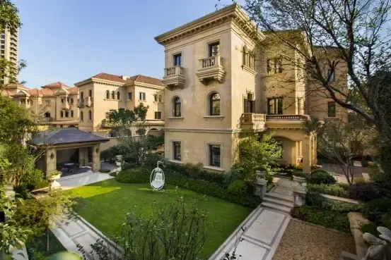 亲子时光蓝湾上林院与方太集团联合推出了"我陪孩子读经典"的国学课堂