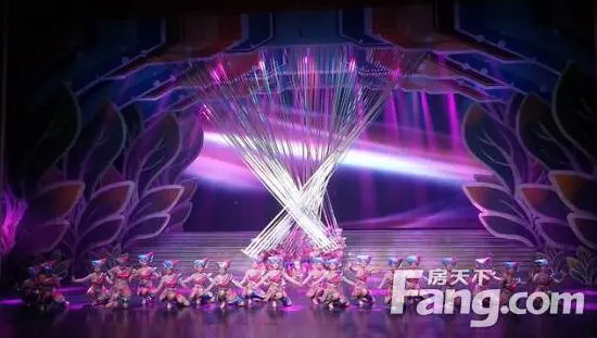 专业舞蹈团队也将现场演绎寓意《凤凰于飞》