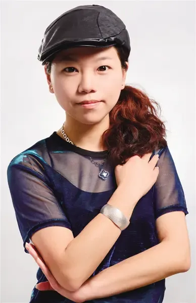 名家专访 倾注情感的设计才是好设计 代菲,四川美术