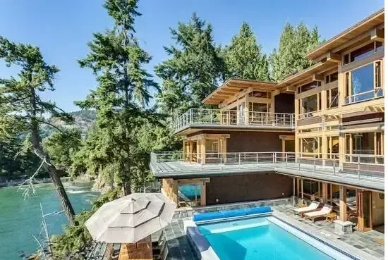 中国土豪看品质 盯上西温千万加元豪宅