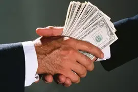 武汉蔡甸区2地底价成交 自然人再出手拿一地