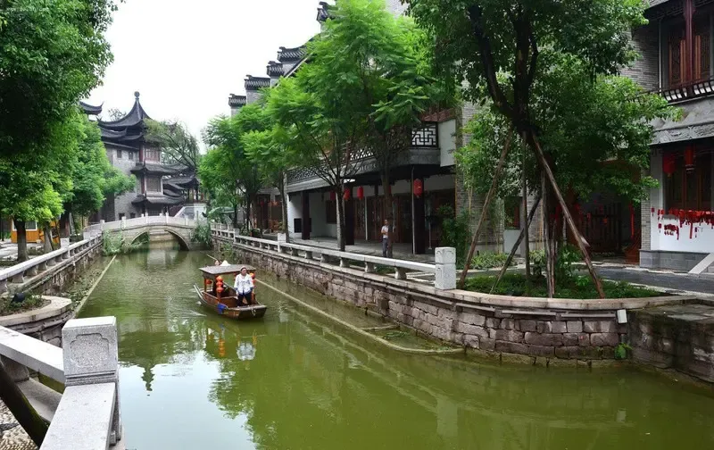 成华区 盘推荐:蓝光东方天地,香山长岛