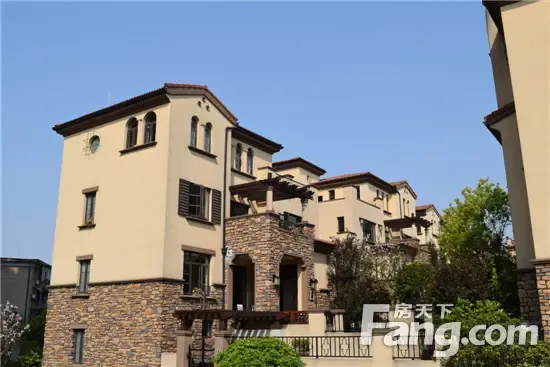 益阳房天下 君临上海湾