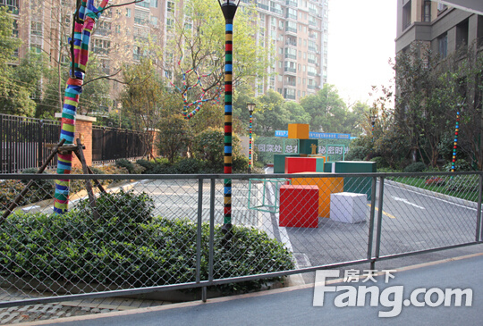 【长沙】楼盘软文 :金地格林都会生活体验特区 实景揭秘之大堂电梯