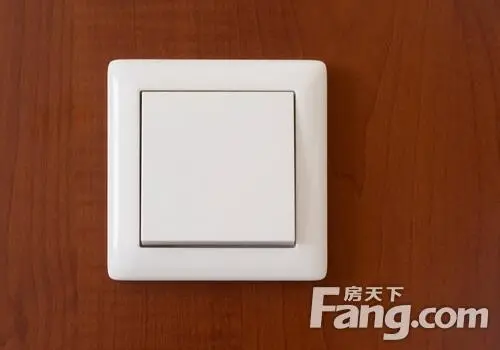  灯的开关怎么拆