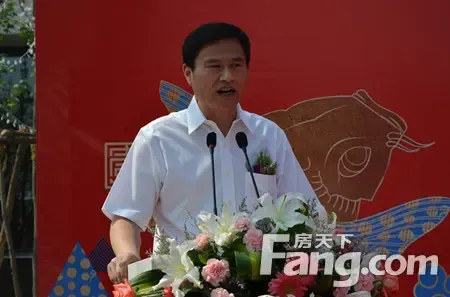 随着王清飞书记,李少军检察长,曹洪山会长和刘国学董事长四位领导嘉宾