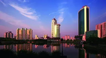 武汉市53.39亿元挂牌九地块 硚口区地块叫价26亿元