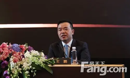 【融创中国副总裁兼杭州区域总经理王鹏发言】