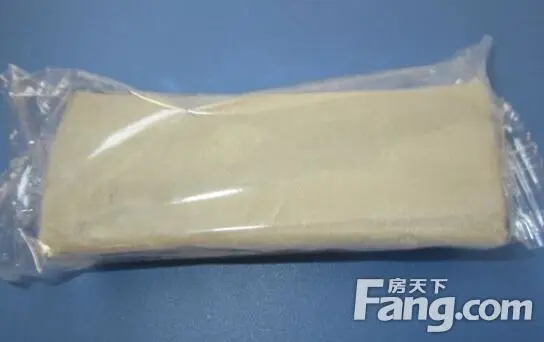 胶泥和腻子一样吗