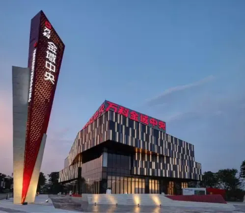 项目占地约22万方≈31个标准足球场大小 社区里将有约1/4的地方被绿植