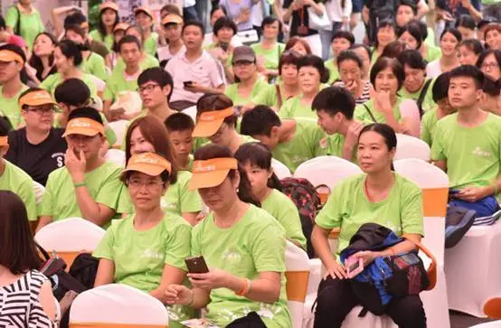 致敬地王！白鹅潭新推江景豪宅全城争抢！