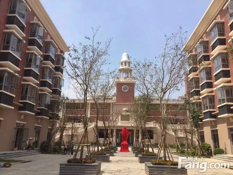 海南华侨中学观澜湖学校