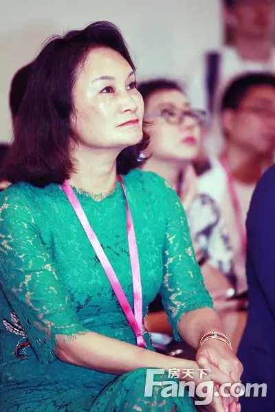 红星美凯龙执行董事,副总裁车建芳在活动现场