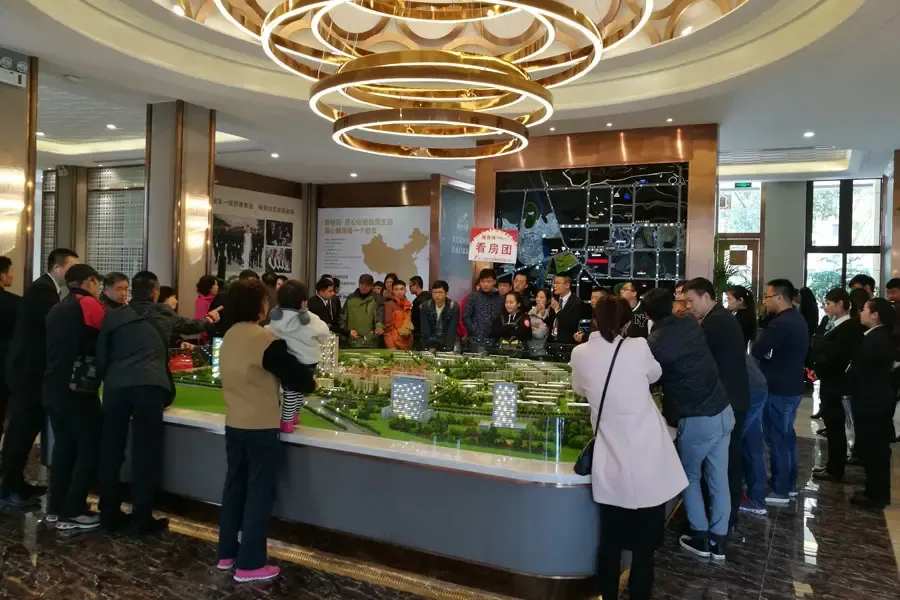 银十嗨购品牌房企受追捧 房天下10月看房团深度意向成交12组-秦皇岛