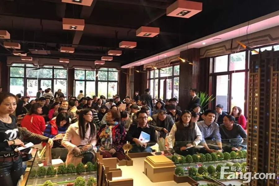 天时新苑开盘现场