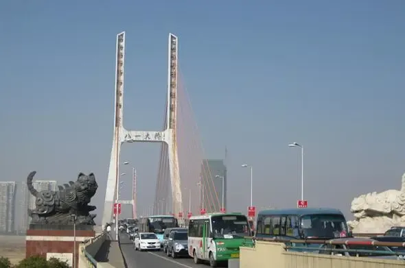 江西省南昌“紫金城”迎改造 建2万平方米市民广场