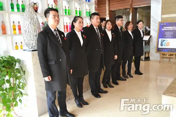 售楼部秒变演兵场 又一程又在搞神马