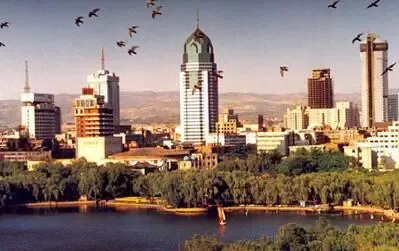 太原2017年首拍吸金43亿元 富力地产河西连下三城