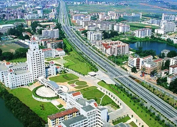 广州天河拿1000亩地建5所中学 将新增2万优质学位