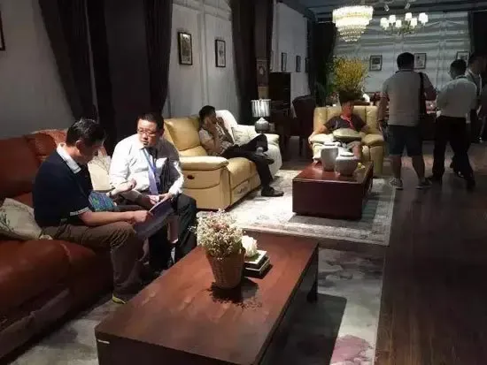 LAZBOY乐至宝功能沙发 一个被时光宠爱的“美人”
