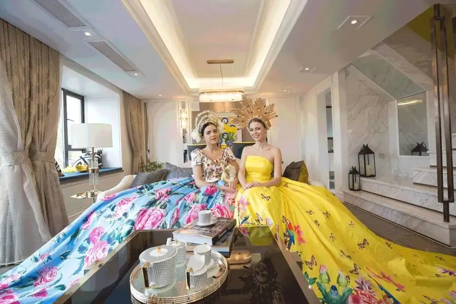 作为湾岸岛居生活样本的新西塘孔雀城 在万众期待中,迎来了样板间全城