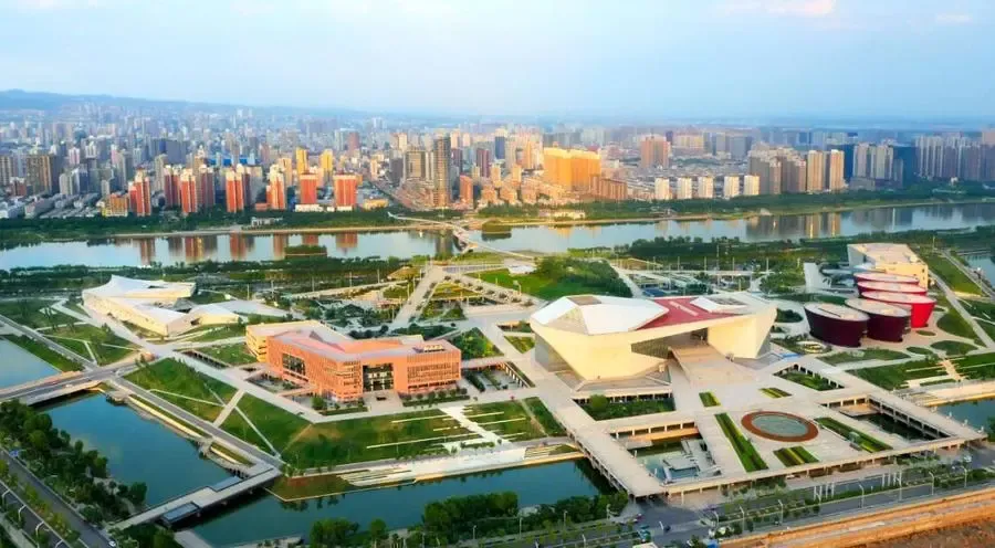 太原美术馆,山西省图书馆,山西科技馆,五大馆早已人潮如织,国贸第六