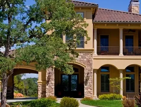 美国版“逃离北上广”：收入三分之二贡献给了房子