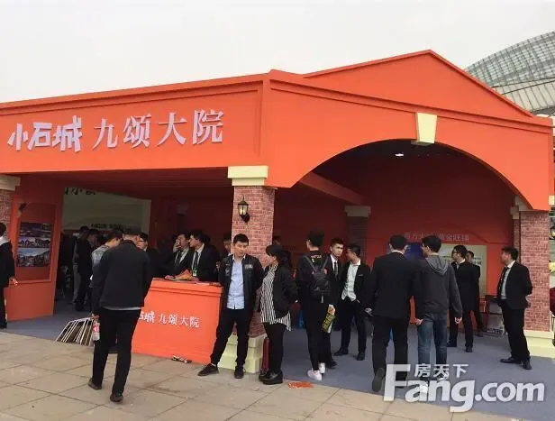 实探房交会房企摆擂某盘使出杀手锏3000㎡特价房