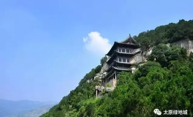 张郎塔蕴传奇事, 不系舟藏庄叟玄. 群山环抱舞双龙,万里松涛荡碧峰.