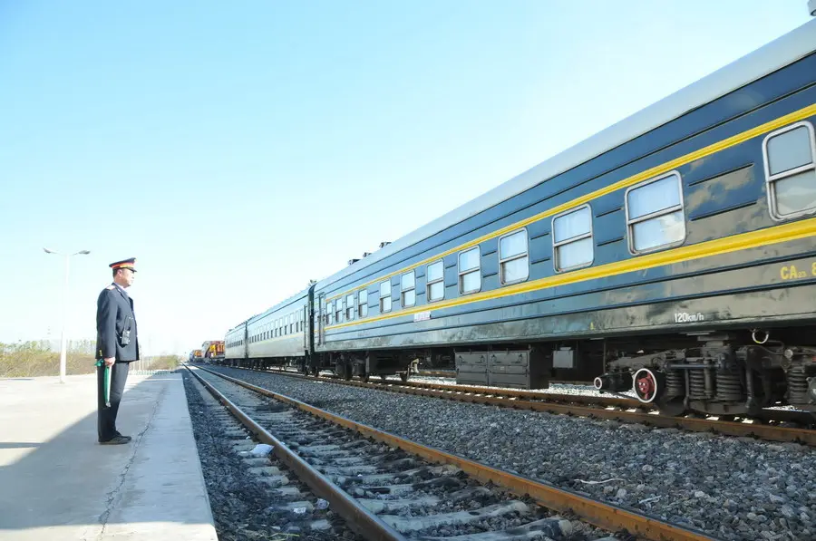 7月1日起,铁路将重新调整运行图,6月28日至7月4日为调图过渡期.