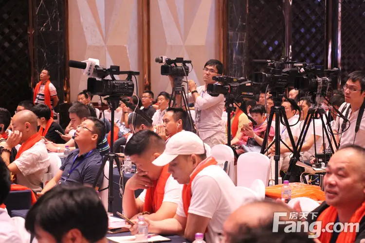 欧派木门董事长吴水根：新零售的根本 是提高买和卖的效率