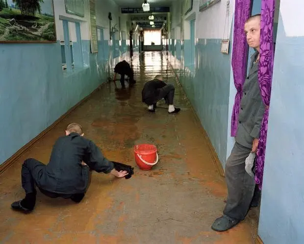 没有围墙的监狱,没有犯人可以逃出来