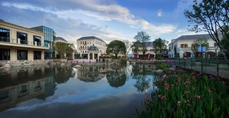 国家民政部部长黄树贤一行莅临七彩云南•古滇名城 视察指导滇池