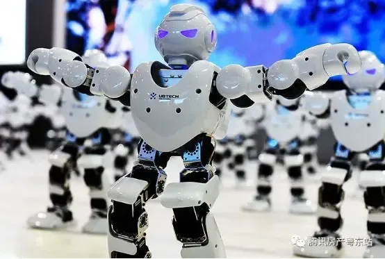 跳舞机器人脑波意念赛车精美冷餐与茶歇琳琅满目的活动,只为恭候您的