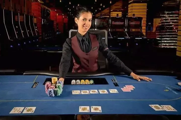 完美的博弈体验当然少不了专业设备 活动特邀澳门casino专业荷官4 