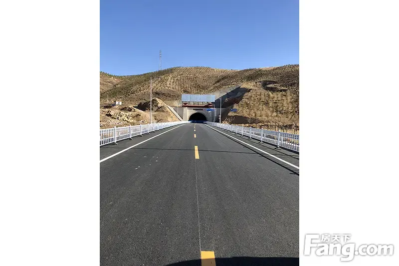 张家口城市建设再升级西山隧道即将通车