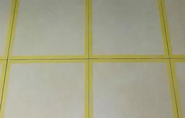 自己动手给瓷砖做美缝,省了2000块钱,邻居看了都夸好!