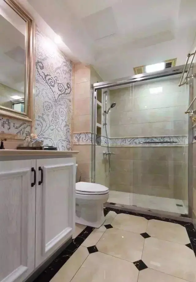 卫生间安装地漏时,地板瓷砖一定要这样贴,下水速度超快!