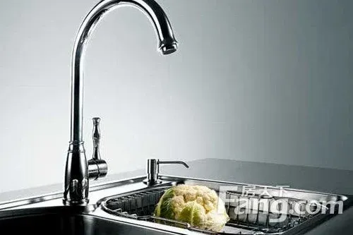 厨房水槽水龙头怎么换 厨房水槽水龙头更换方法 房天下家居装修网