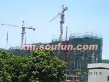 东方丽景 8室2厅 南 北