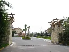 大花园位置安静业主诚心出售..