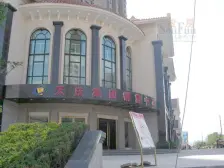 电梯高层 简单装修 房子空间大 采光视野。