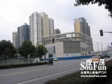 莘庄标杆小区,带产权车位,位置好,观景楼层