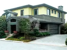 此房现目前小区精装独栋别墅,装修不错,户型通透