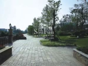 上优水岸3室1厅南