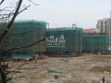 铜锣湾旁 电梯三层的 带两个露天露台和一个小菜园