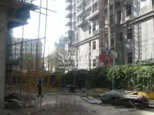 公园十字117.3平米 两室两厅 电梯房中间楼层